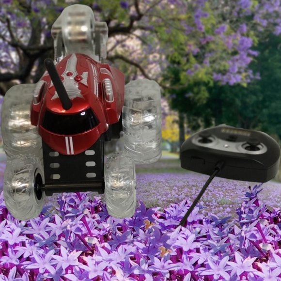 Blue Hat Radio Controlled Thunder Tumber Red 360 Degree Rally Car w/ LED Lights - Picture 15 of 16